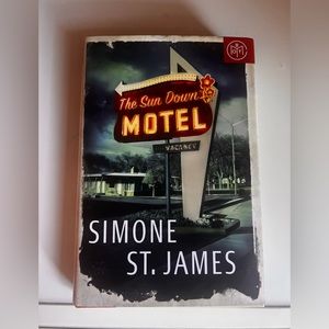 The Sun Down Motel Book- Fiction Horror